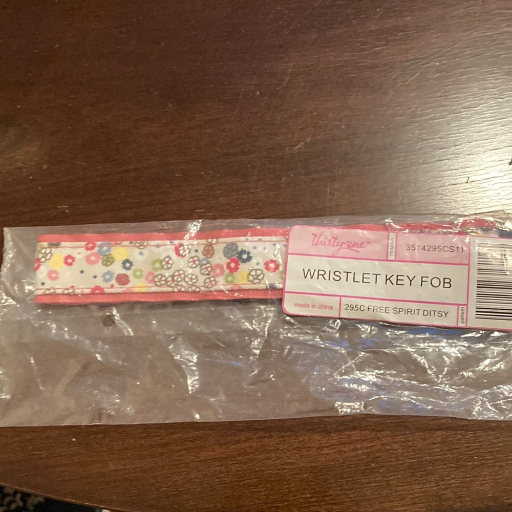 Thirty-one wristlet key FOB